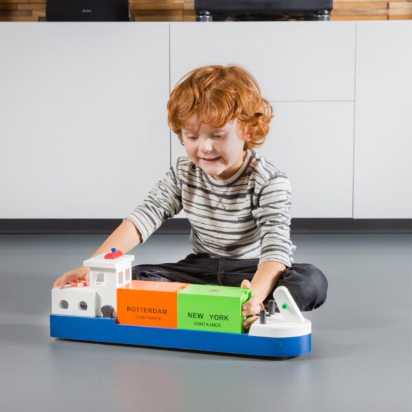 Rijnaak met 2 containers2 New Classic Toys Rijnaak met 2 containers Havenlijn