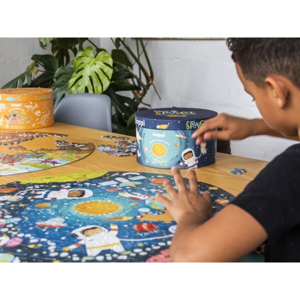 Ruimtevaartpuzzel3 4RWD Ruimtevaart puzzel rond formaat in op berg doos 150 stukjes