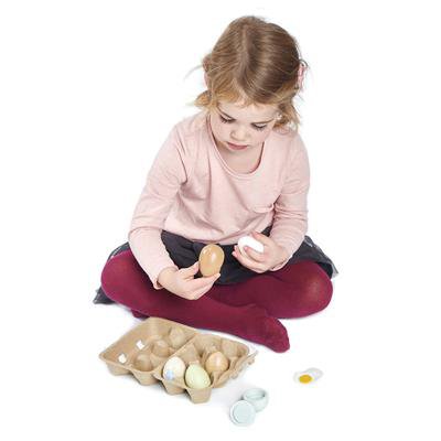 Eieren In Hout2 Tender Leaf Toys Houten eieren in een eierdoos