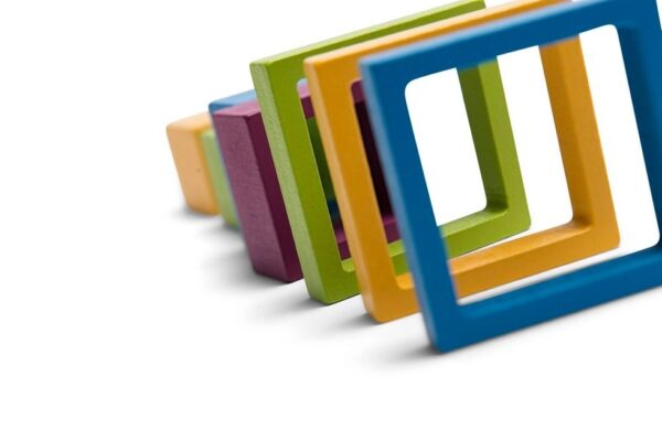 Frames12 BS Toys Houten Frames Vorm en Kleuren bouwspel