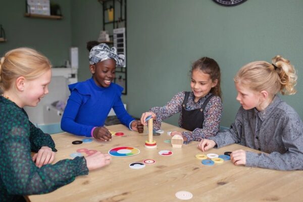 Kleur5 BS Toys Kleurcombinatie Race Spel - Strategisch Actiespel