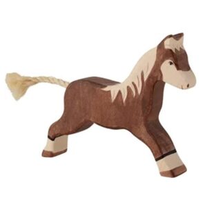 Holztiger Paard rennend donkerbruin