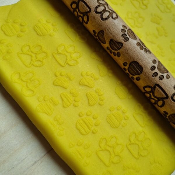 voetprints1 KIDDI Houten roller Voetstappen hond - voetprints