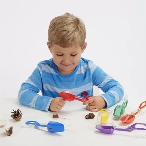 Kind-met-Regenboog-tang-van-TickiT-768x505 TickiT Schepschaar