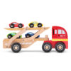 houten-speelgoed-auto-op-transporter Houten speelgoed auto’s op autotransporter geladen