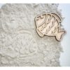 het-speellab-houten-vultray-vis-in-zand.jpg (1) Leuk met Letters vultray vis met zand