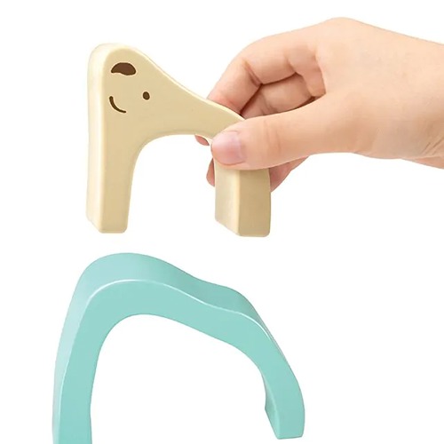 Detail foto Arctic Stacking Blocks van Het Speellab met ijsberen en gebogen blokken